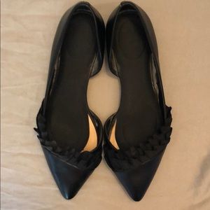 Black Flats with Ruffle Detail!